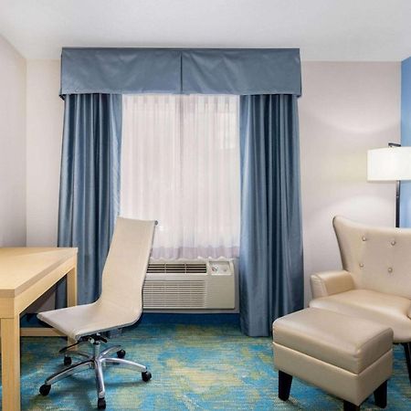 Days Inn By Wyndham Springville Bagian luar foto